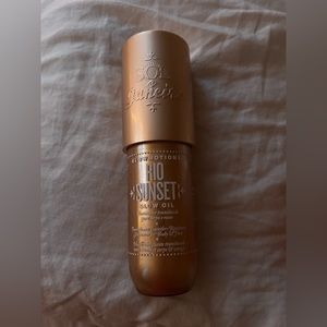 Sol de Janeiro Shimmery Glowy Body Oil